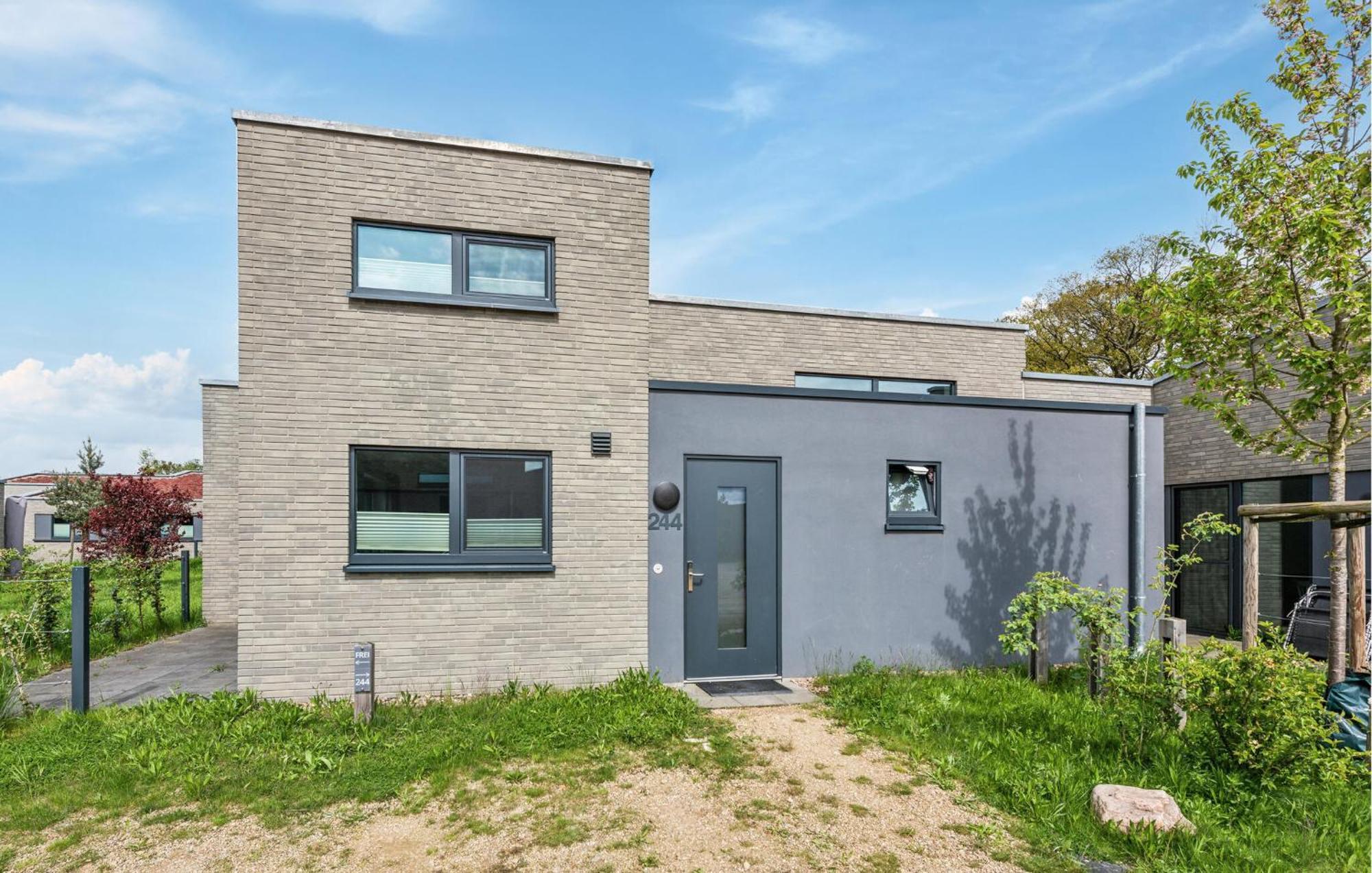 Lovely Home In Lembruch-Duemmer See With Wifi المظهر الخارجي الصورة