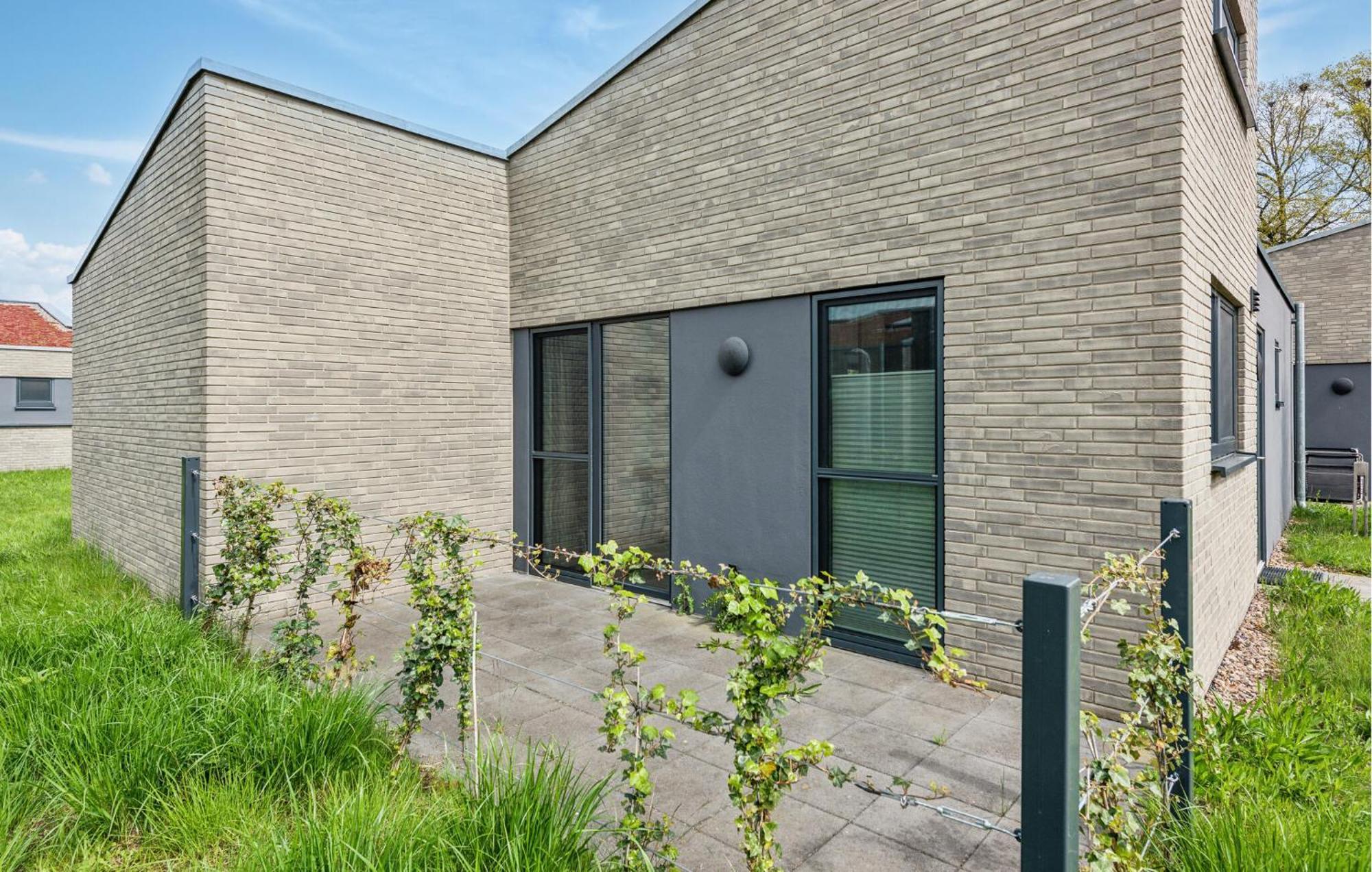 Lovely Home In Lembruch-Duemmer See With Wifi المظهر الخارجي الصورة